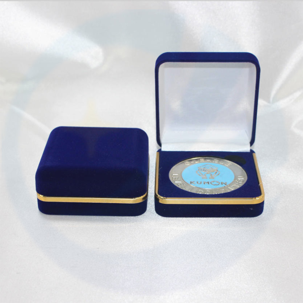 없음 MOQ Factory Direct Customized Customize Gold Coin의 경우 Velvet Box / Coin in Velvet Box의 경우 Velvet / Coin.